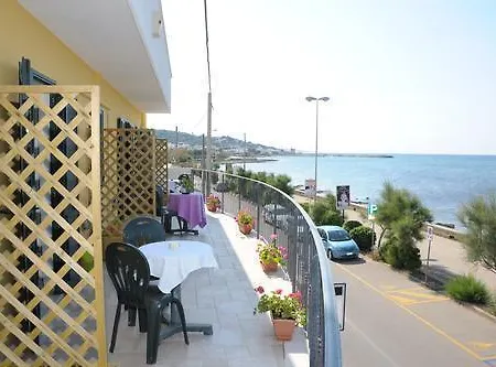 Le Sorgenti E Torre Vado